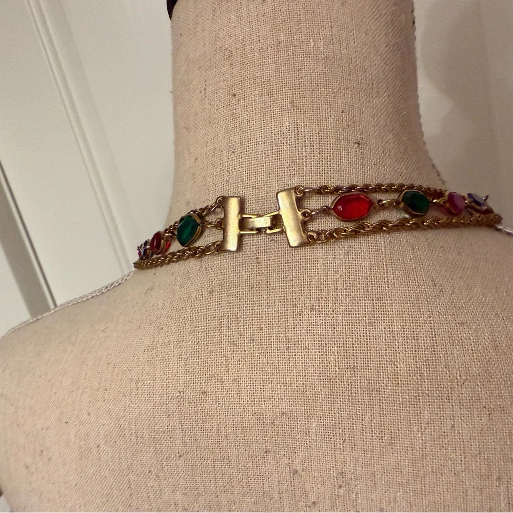 VINTAGE NECKLACE THREE STRAND GOLD TONE 2 ROPE CHAINS CENTER MULTI COLOR GLASS